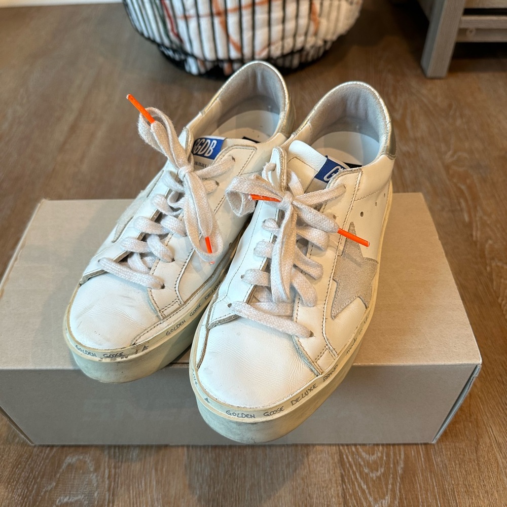 Golden Goose Hi Star Low Top Sneaker